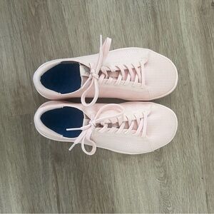 Women's Pink Flux Sneakers